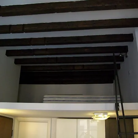 Temporary 3 Colonne San Lorenzo Apartment Milan